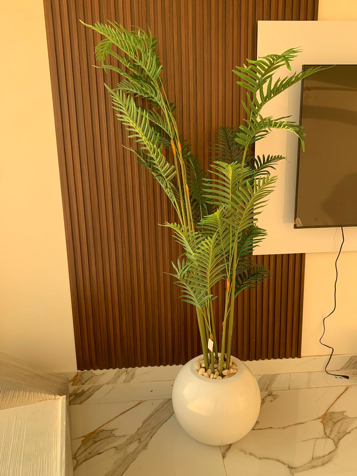 Fiberglass plant pot with artificial plant white 190x50cm