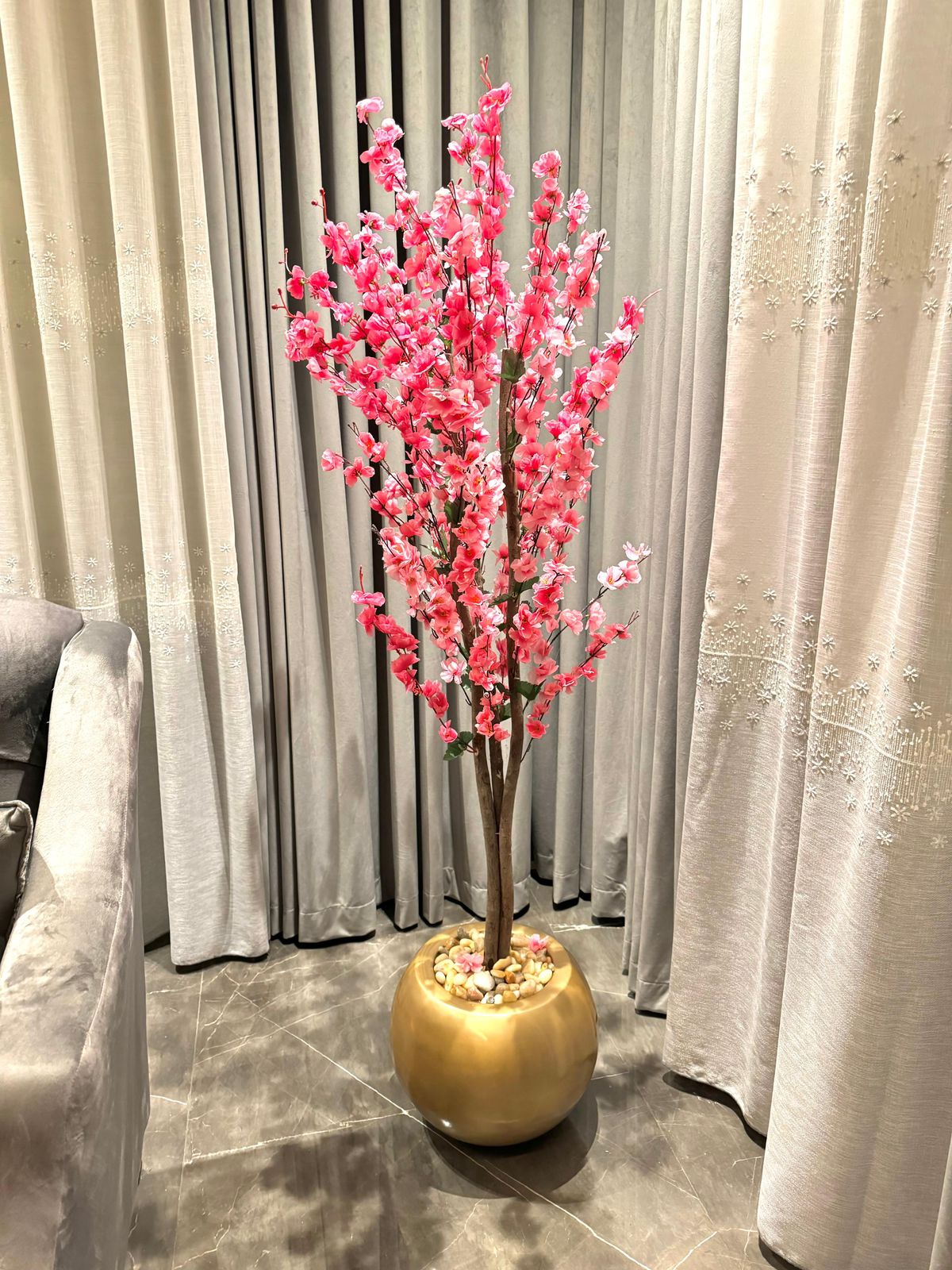 Fiberglass Planting Pot With Artificial Plant and Pink - 140 x 25 cm